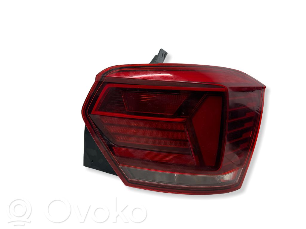Volkswagen Polo VI Lampa tylna 