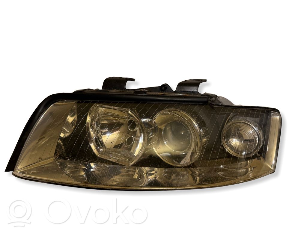 Audi A4 S4 B6 8E 8H Lampa przednia 