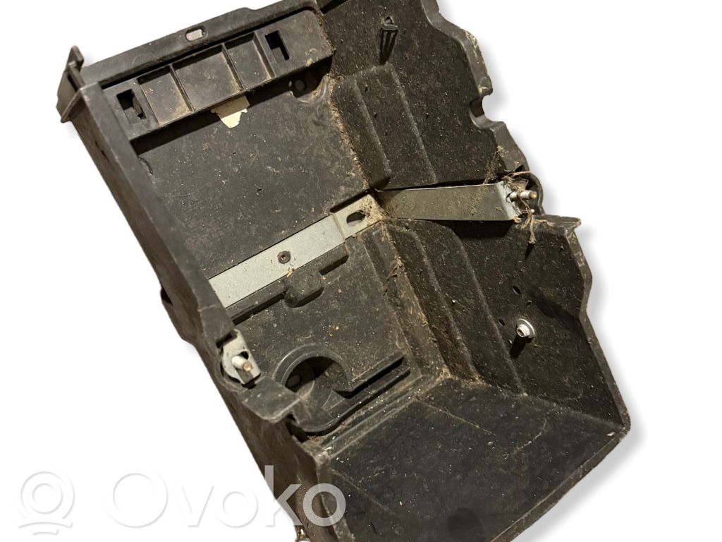 Ford Focus Akumuliatoriaus dėžė 