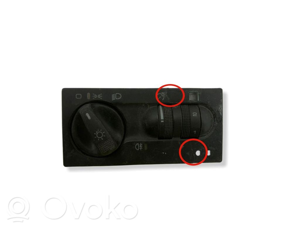 Volkswagen Golf III Light switch 