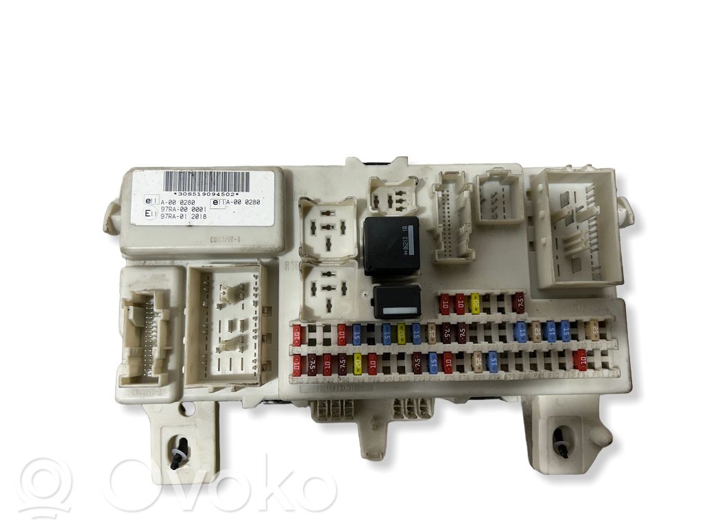 Ford Focus Fuse module 