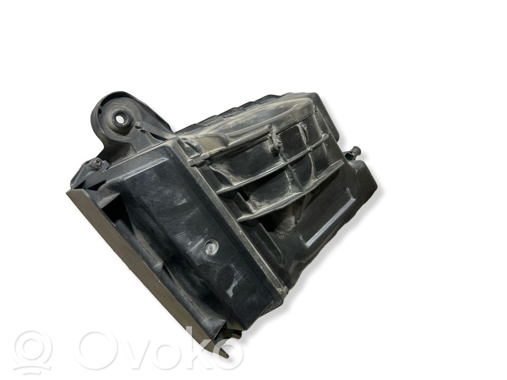 Renault Megane III Air filter box 