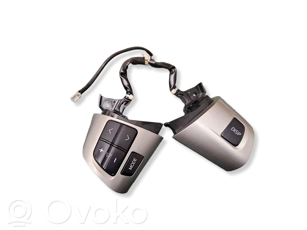 Toyota Auris 150 Ohjauspyörän painikkeet/kytkimet 