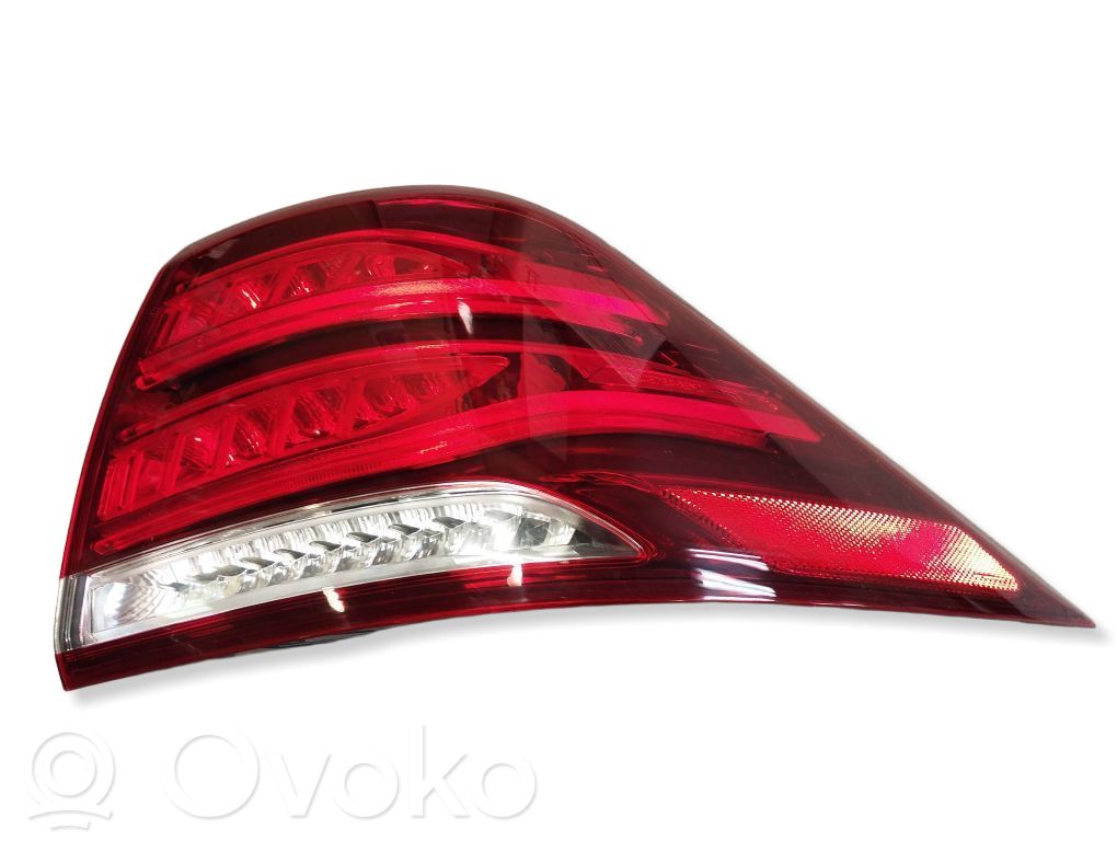 Mercedes-Benz GLE (W166 - C292) Lampă spate în caroserie 