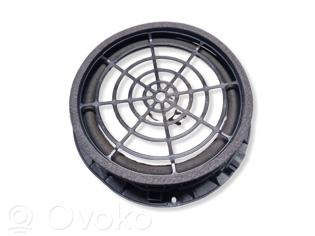 Audi A4 S4 B9 8W Front door speaker 