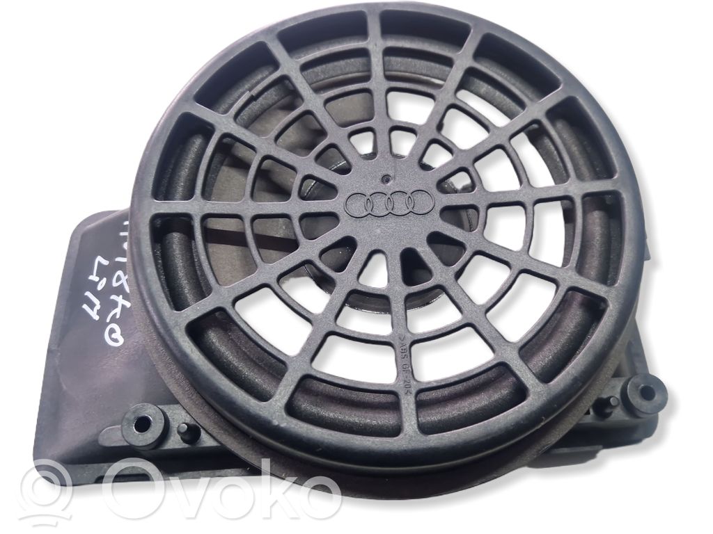Audi A4 S4 B8 8K Altavoz subwoofer 