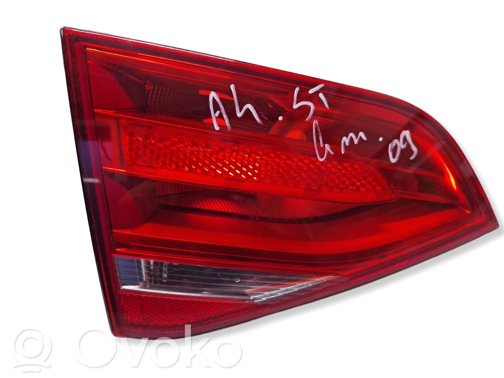 Audi A4 S4 B8 8K Lampă spate în capacul portbagajului 