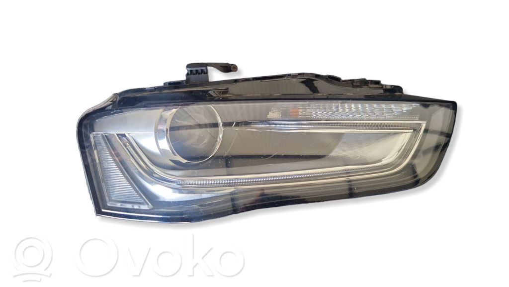 Audi A4 S4 B8 8K Lampa przednia 