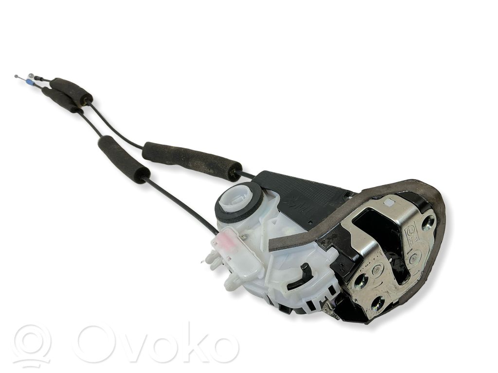 Subaru Outback (BS) Rear door lock 