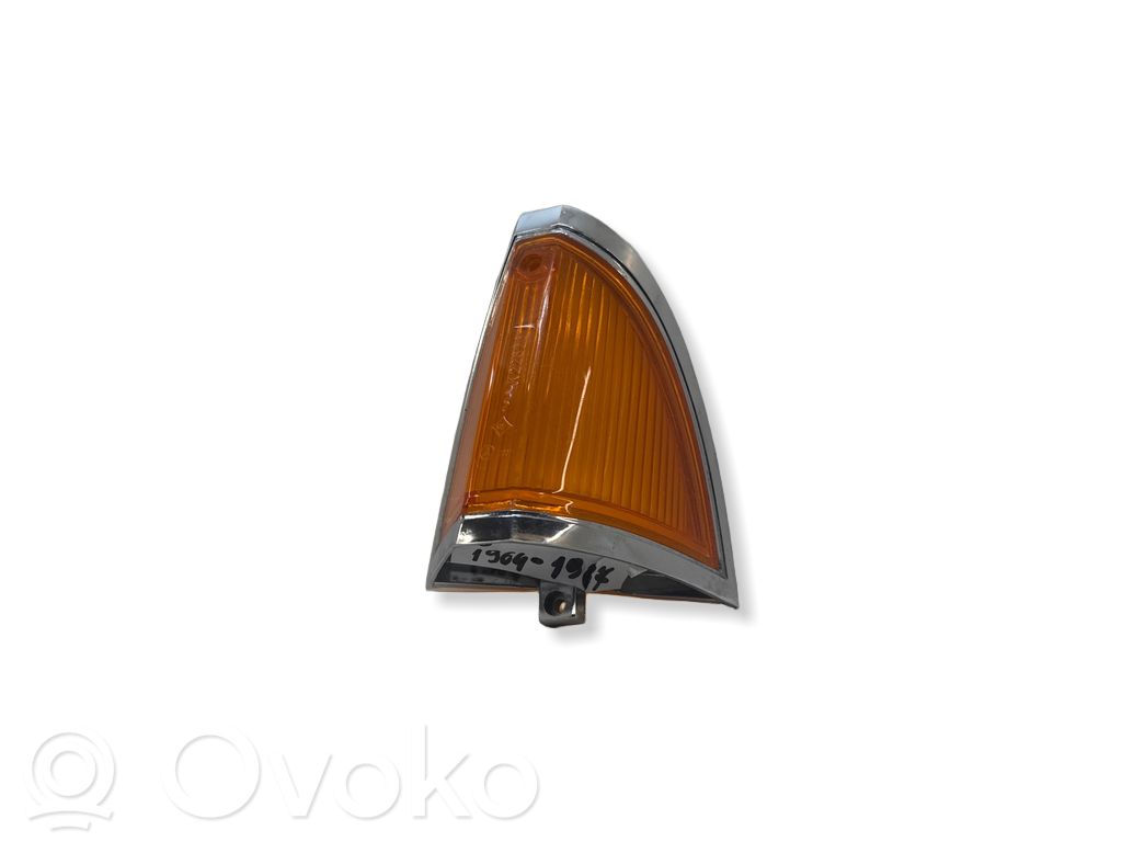 Ford Taunus III Semnalizator față 