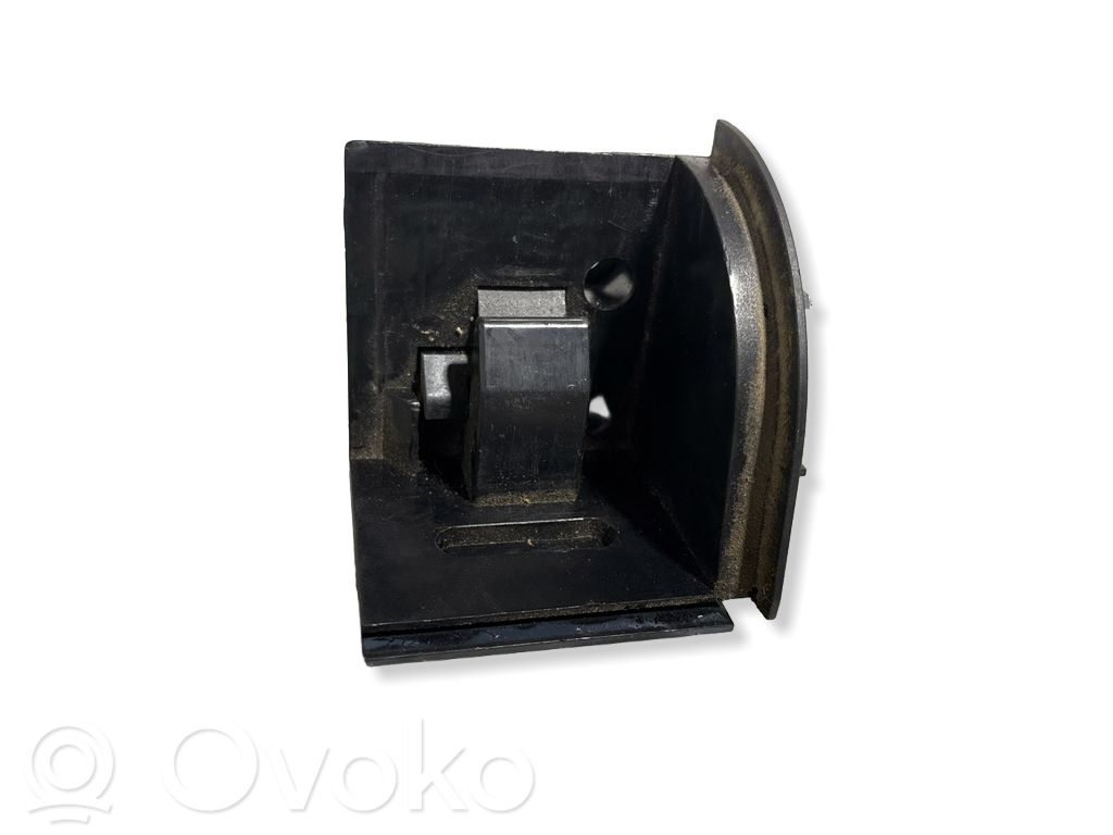 Parcel shelf load cover mount bracket   7160589