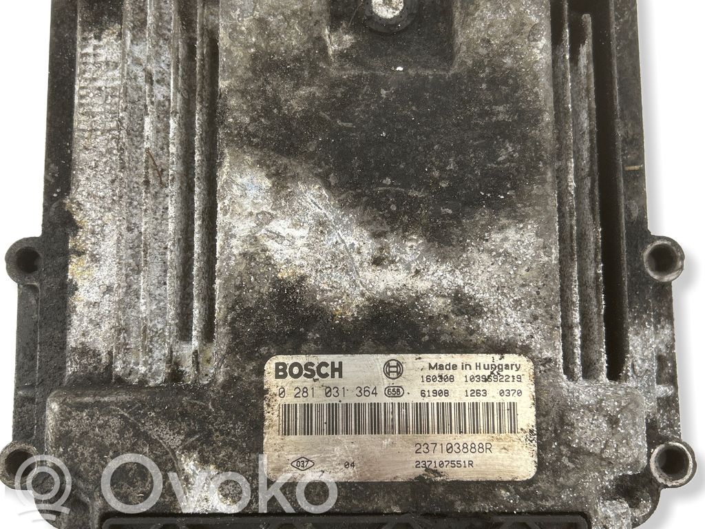 Opel Vivaro Engine control unit/module 
