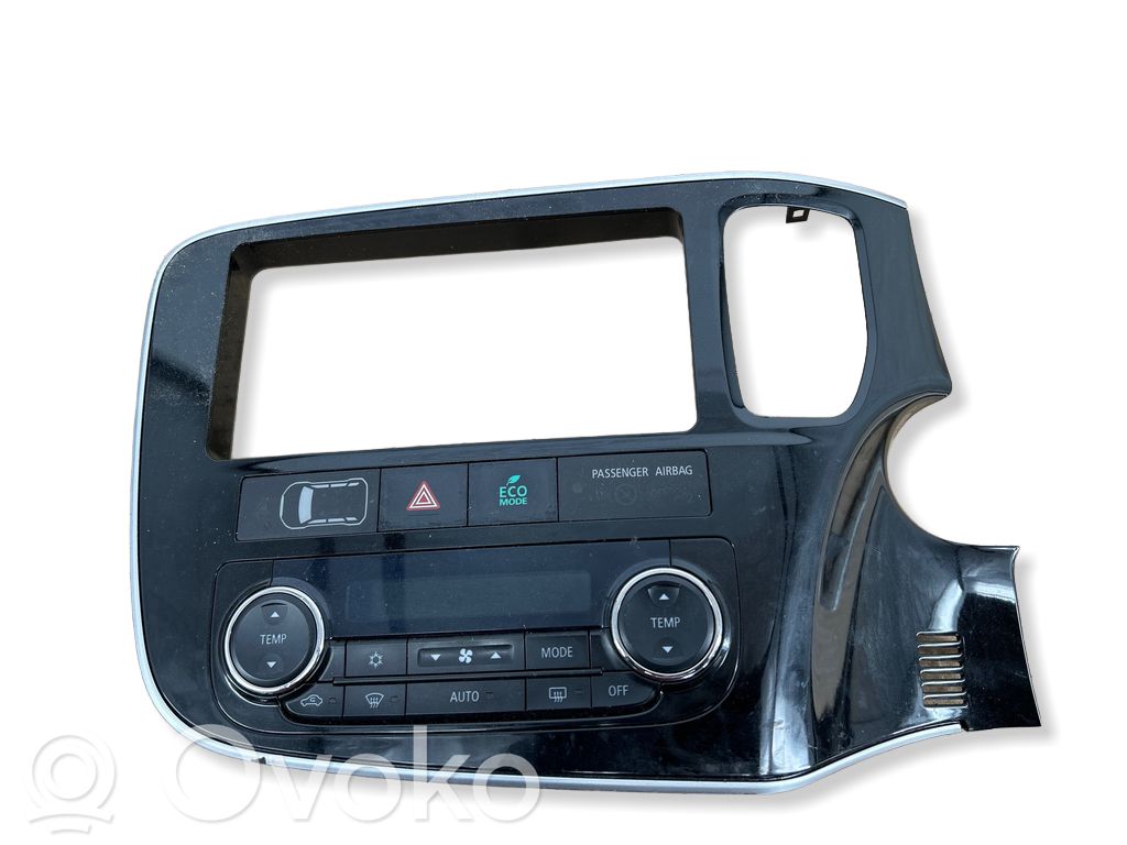 Mitsubishi Outlander Panel klimatyzacji 