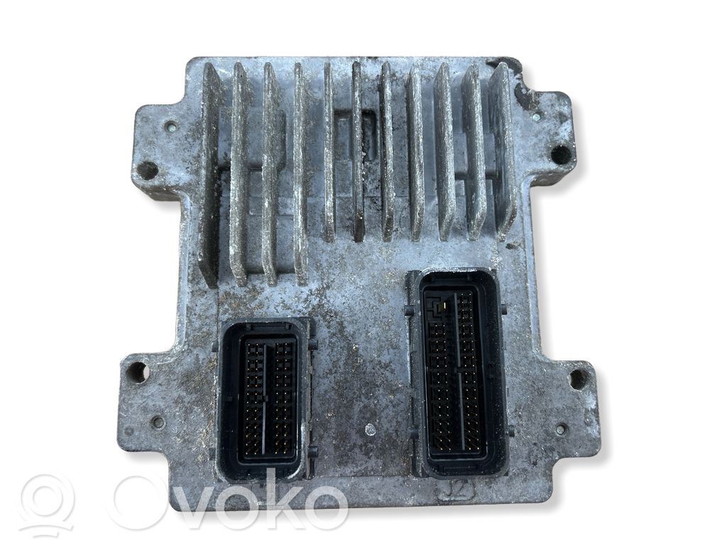 Renault Master III Engine control unit/module 