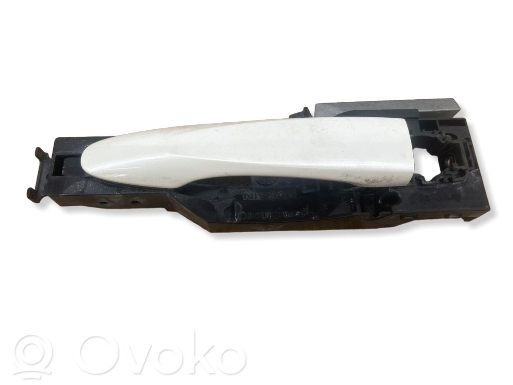 Nissan Qashqai Klamka zewnętrzna drzwi przednich 