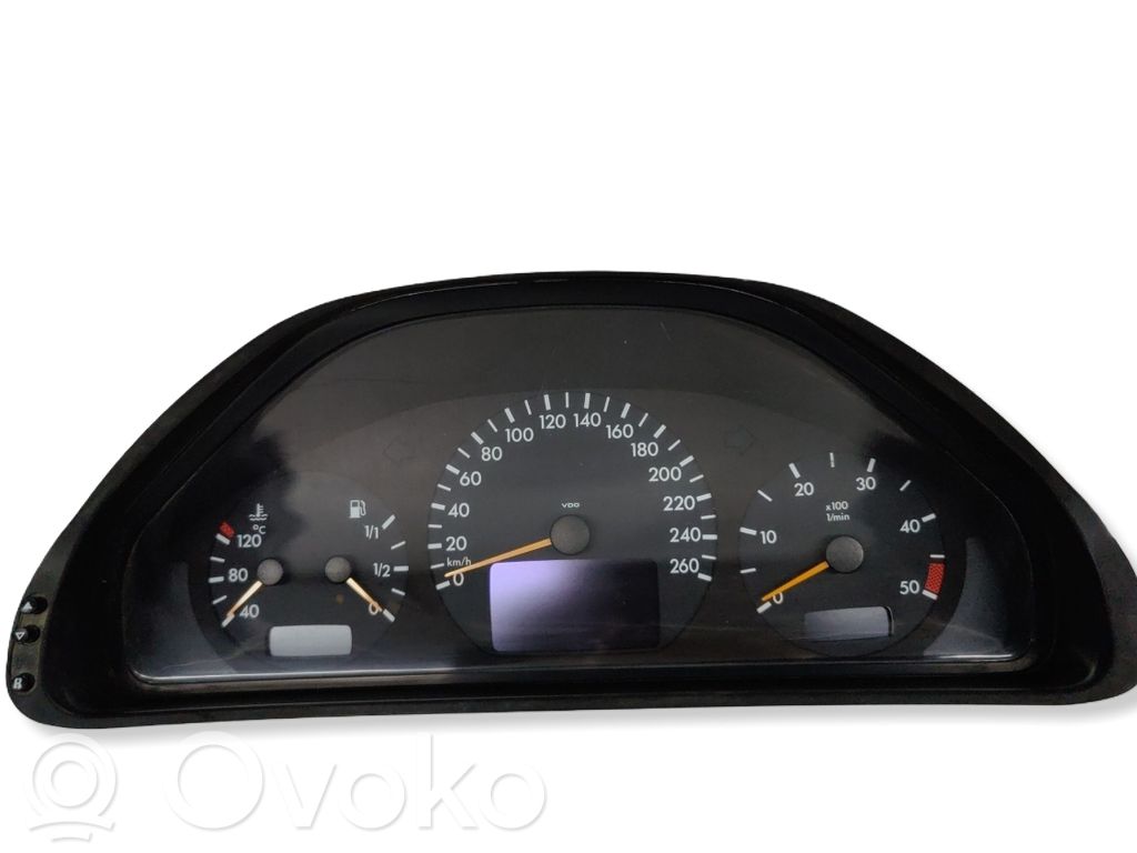 Mercedes-Benz E W211 Tachimetro (quadro strumenti) 