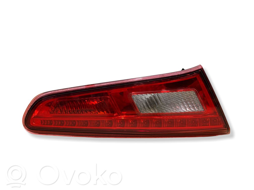 Alfa Romeo Giulietta Lampy tylnej klapy bagażnika 