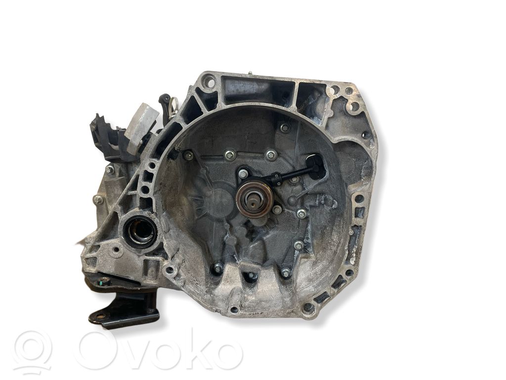 Nissan Micra K14 Manualna 5-biegowa skrzynia biegów 