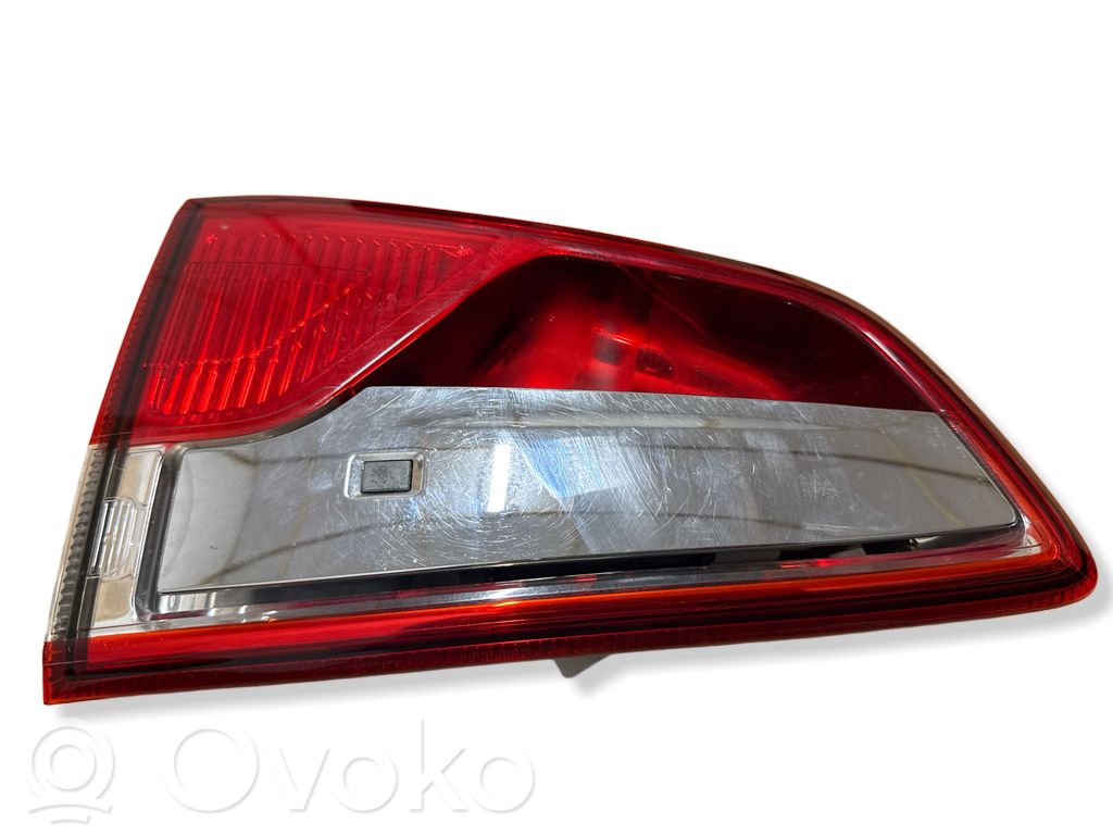 Ford Ecosport Lampy tylnej klapy bagażnika 