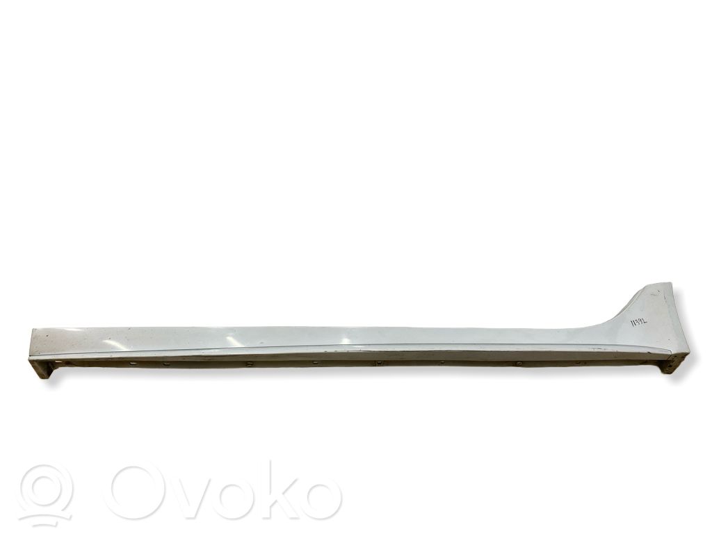 Jaguar XE Listón 