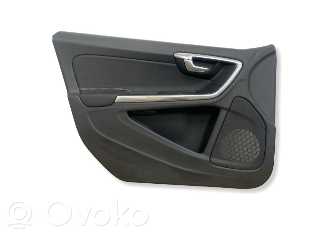 Volvo V60 Priekšējo durvju apdare 
