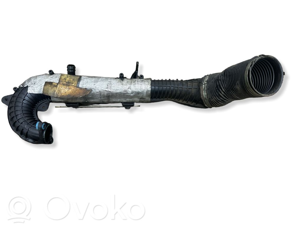 Volvo C30 Ansaugrohr Ansaugschlauch Turbolader 