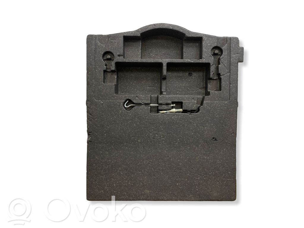 Autres éléments garniture de coffre   GHK1688MX