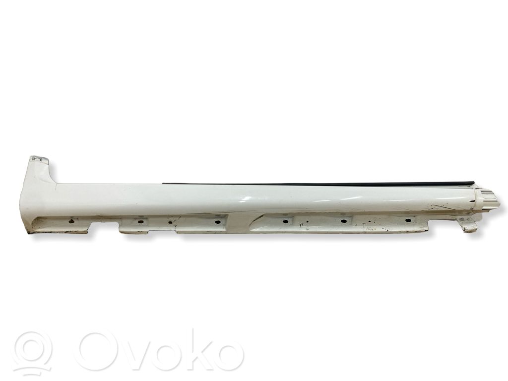 Volvo C30 Slenkstis 