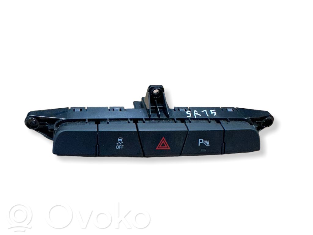 Opel Insignia A Botón interruptor de luz de peligro 