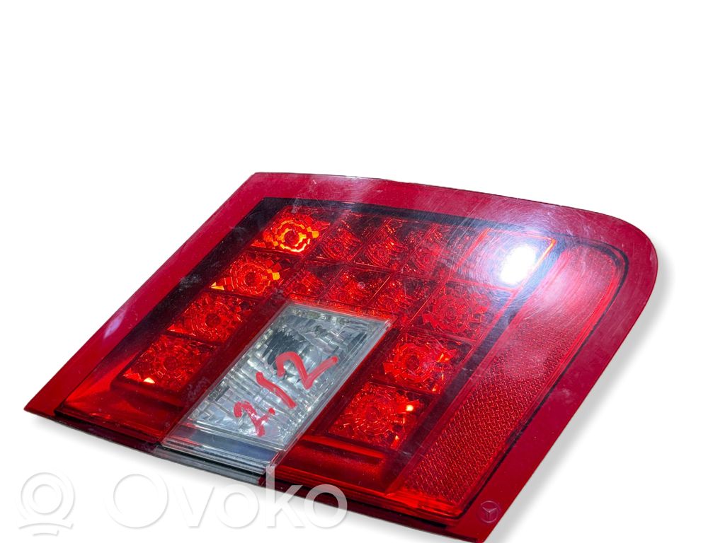 Mercedes-Benz C AMG W204 Lampy tylnej klapy bagażnika 