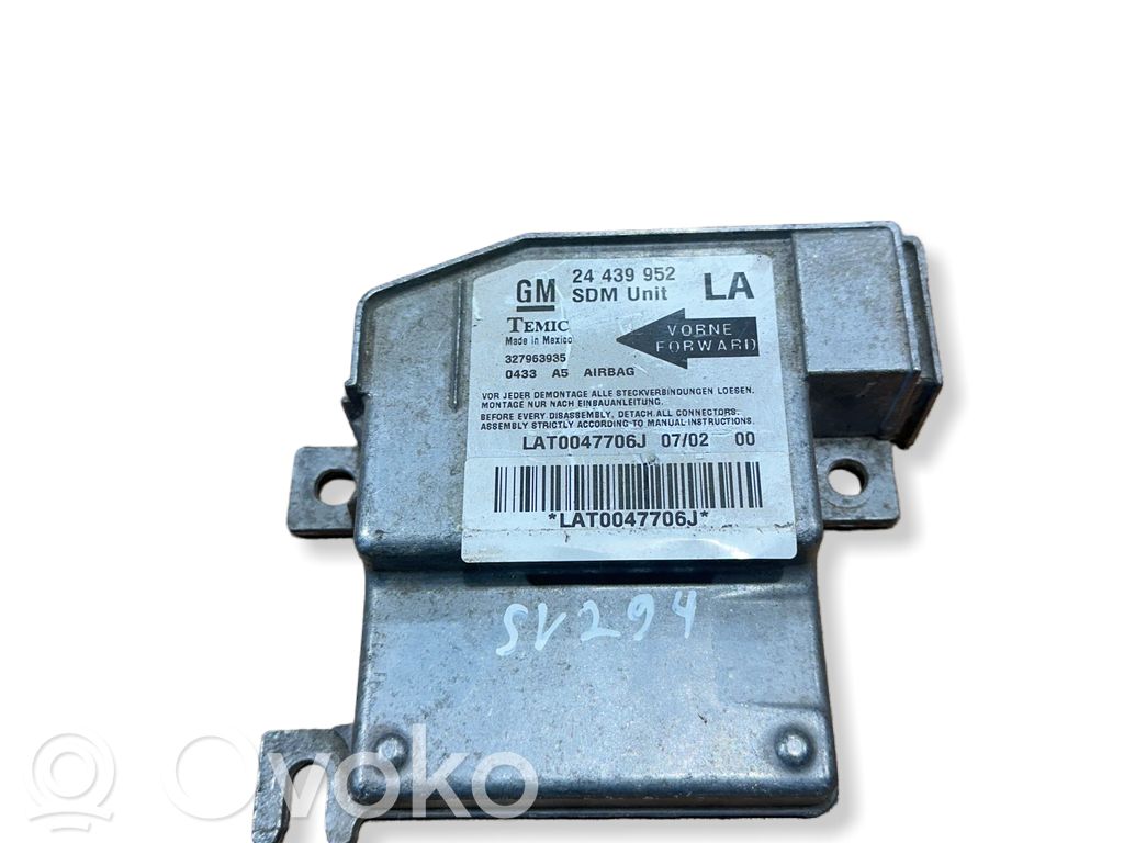 Opel Corsa C Airbag control unit/module 