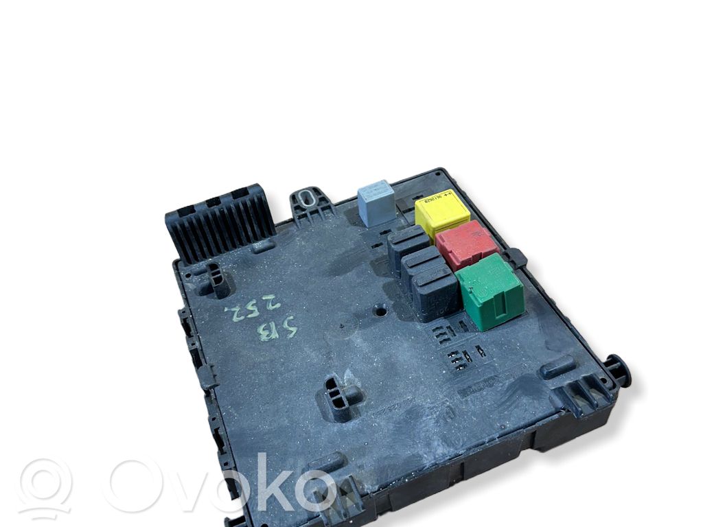Opel Vectra C Set scatola dei fusibili 