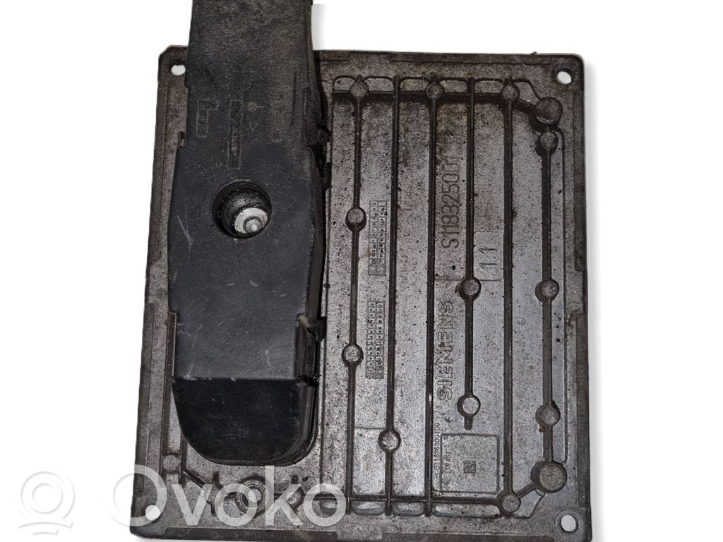 Ford Fiesta Engine control unit/module 