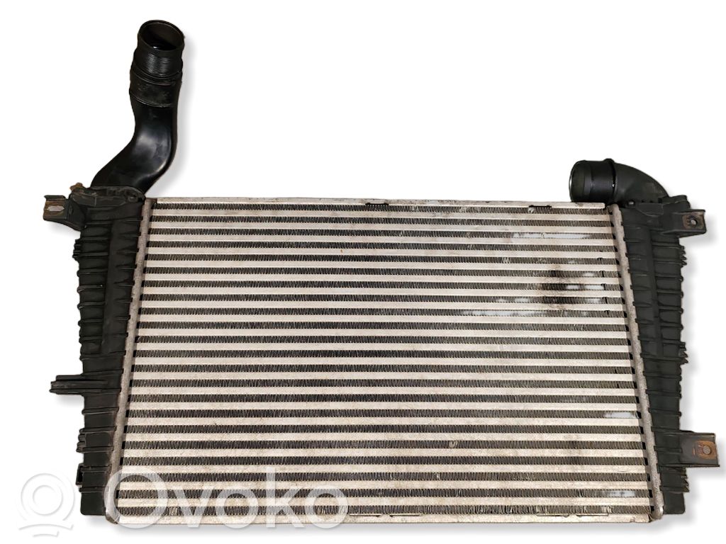 Opel Zafira B Aušinimo skysčio radiatorius 