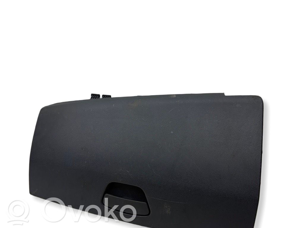 Smart ForFour I Glove box 