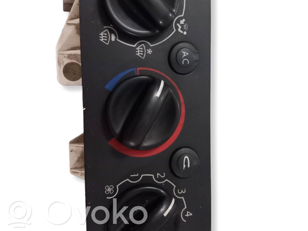 Renault Mascott Climate control unit 