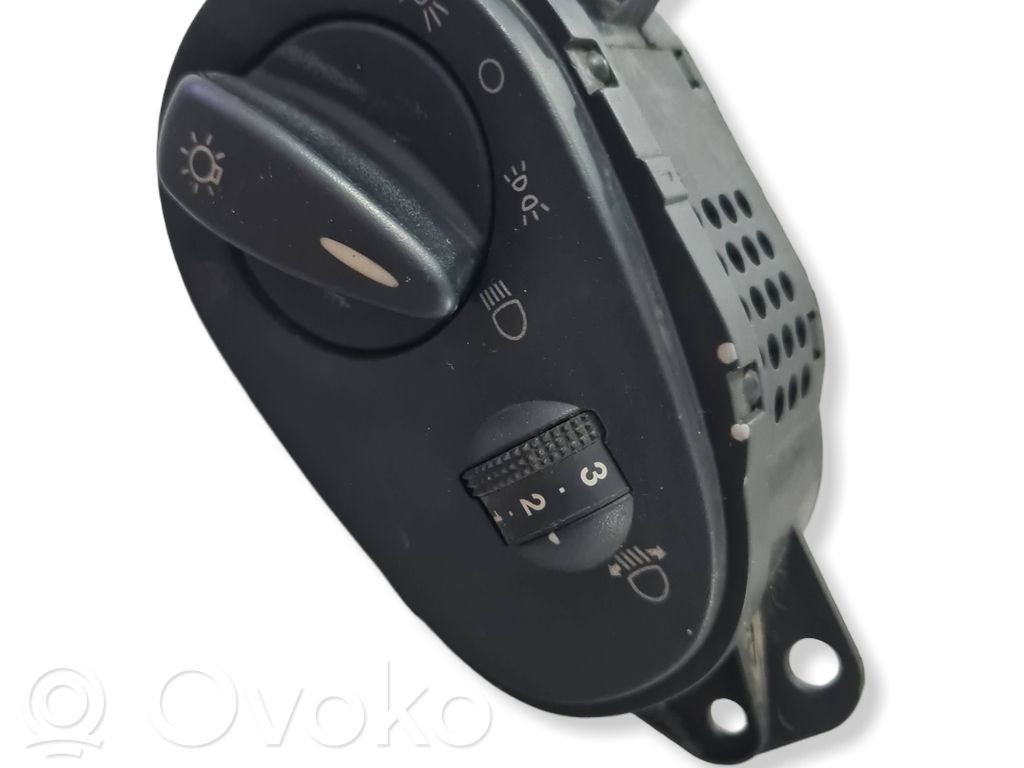 Light switch   2M5T13A024