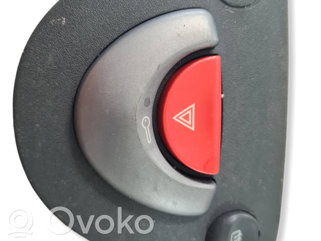 Smart ForTwo I Botón interruptor de luz de peligro 
