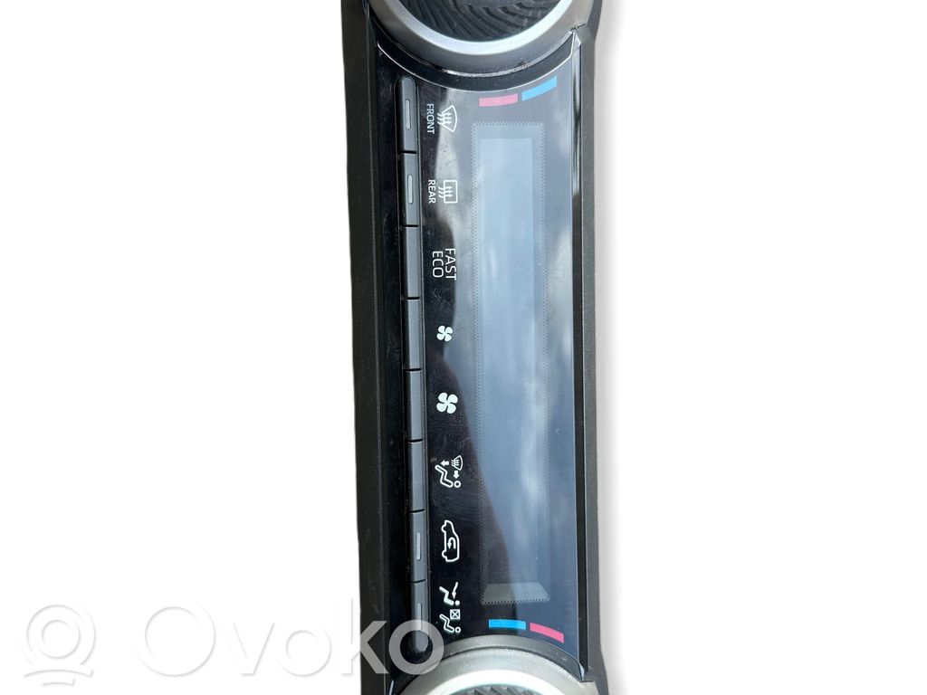 Toyota RAV 4 (XA50) Panel klimatyzacji 