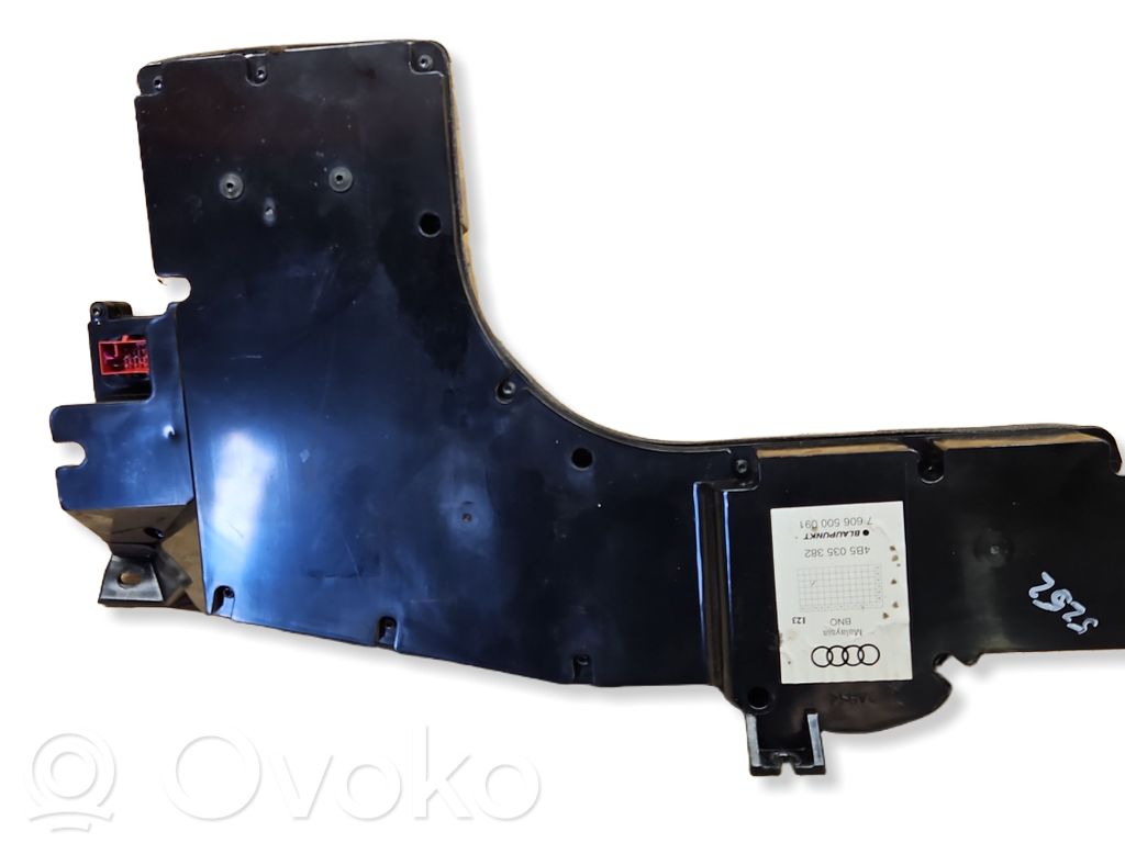 Audi A6 S6 C5 4B Subwoofer 