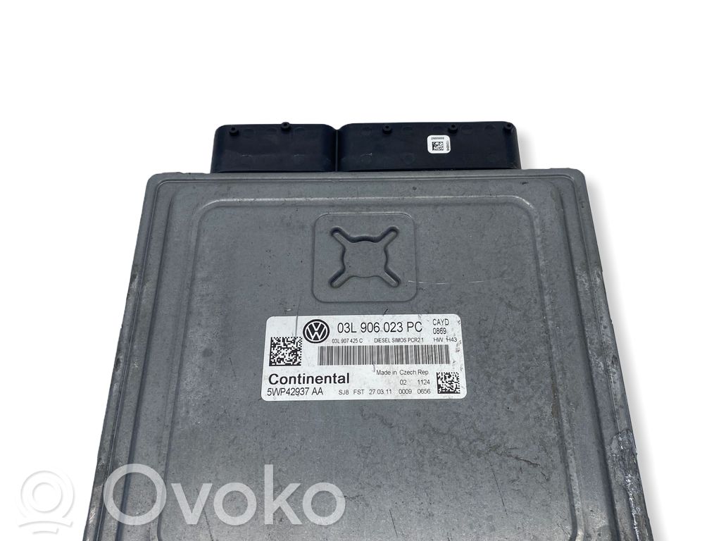 Volkswagen Caddy Engine control unit/module 