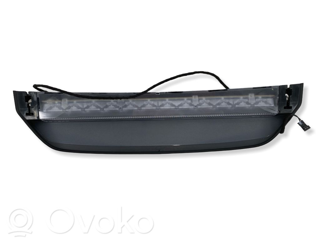 Volvo S60 Third/center stoplight 
