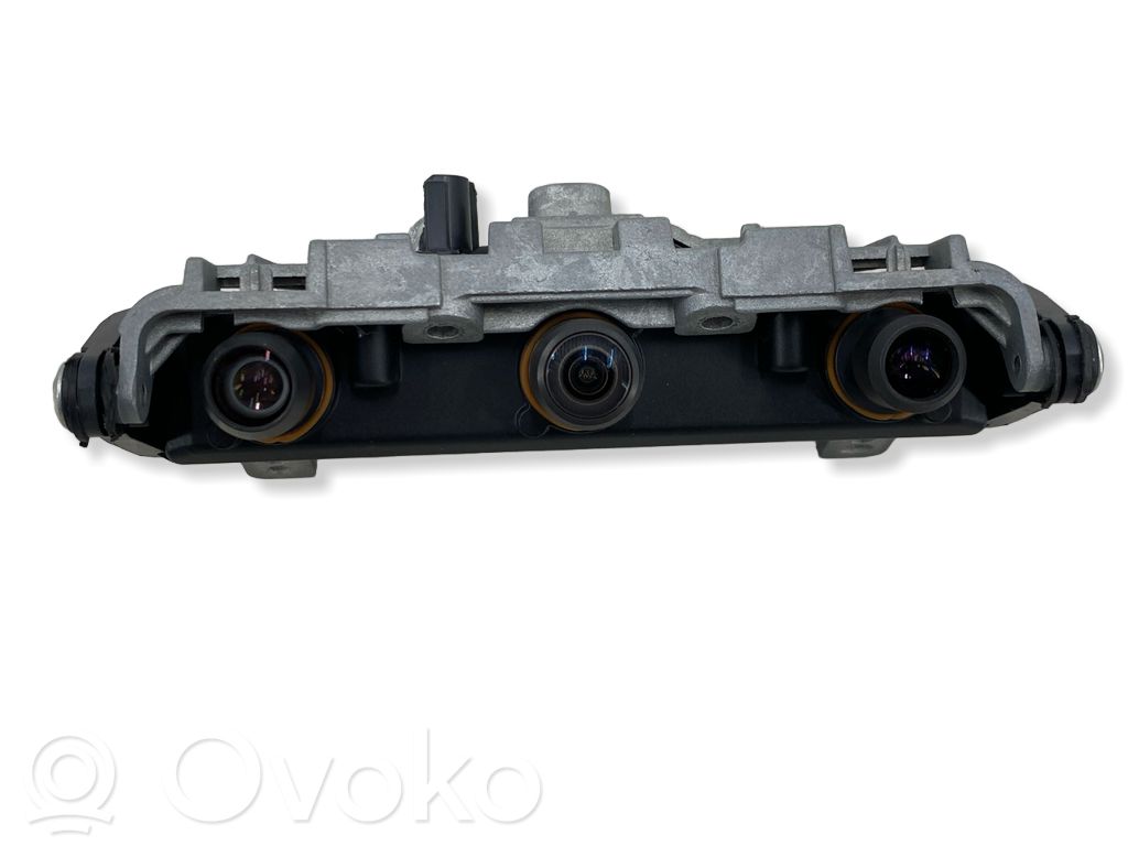 Tesla Model Y Windshield/windscreen camera 
