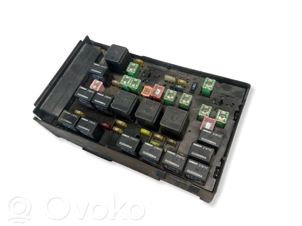 Módulo de fusible   04748555AC,304201277