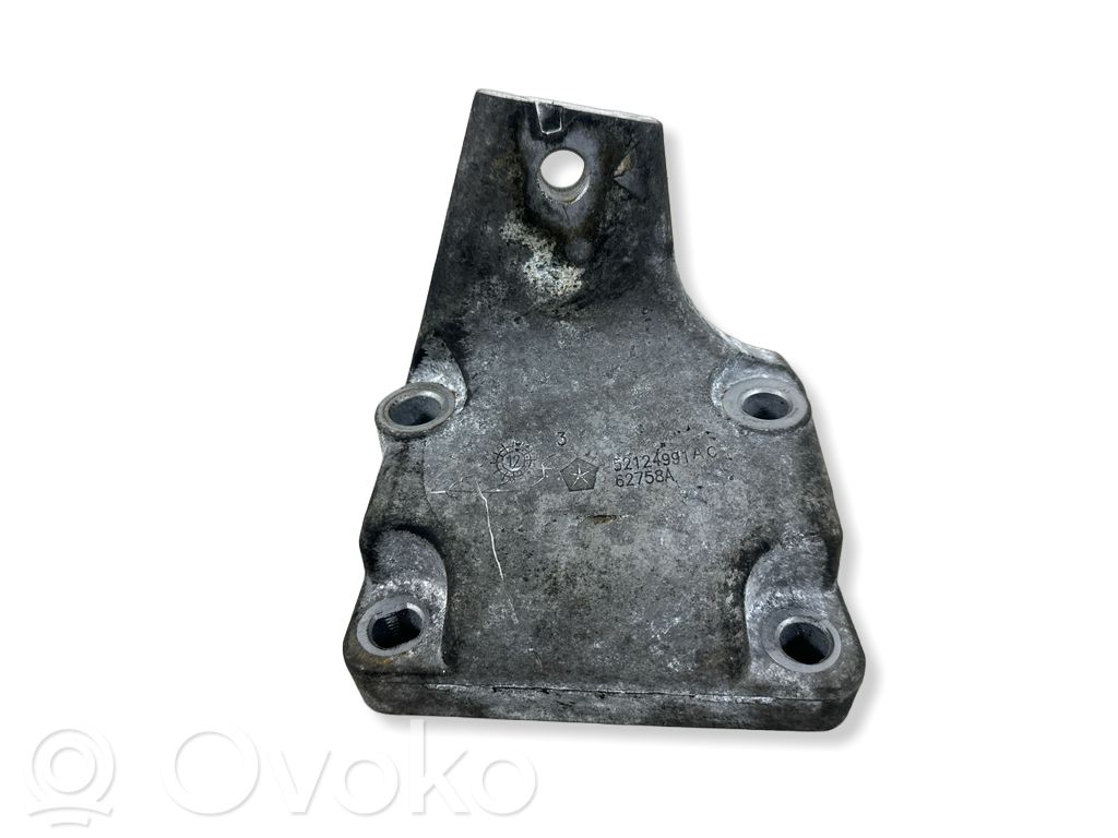 Jeep Grand Cherokee Engine mounting bracket 