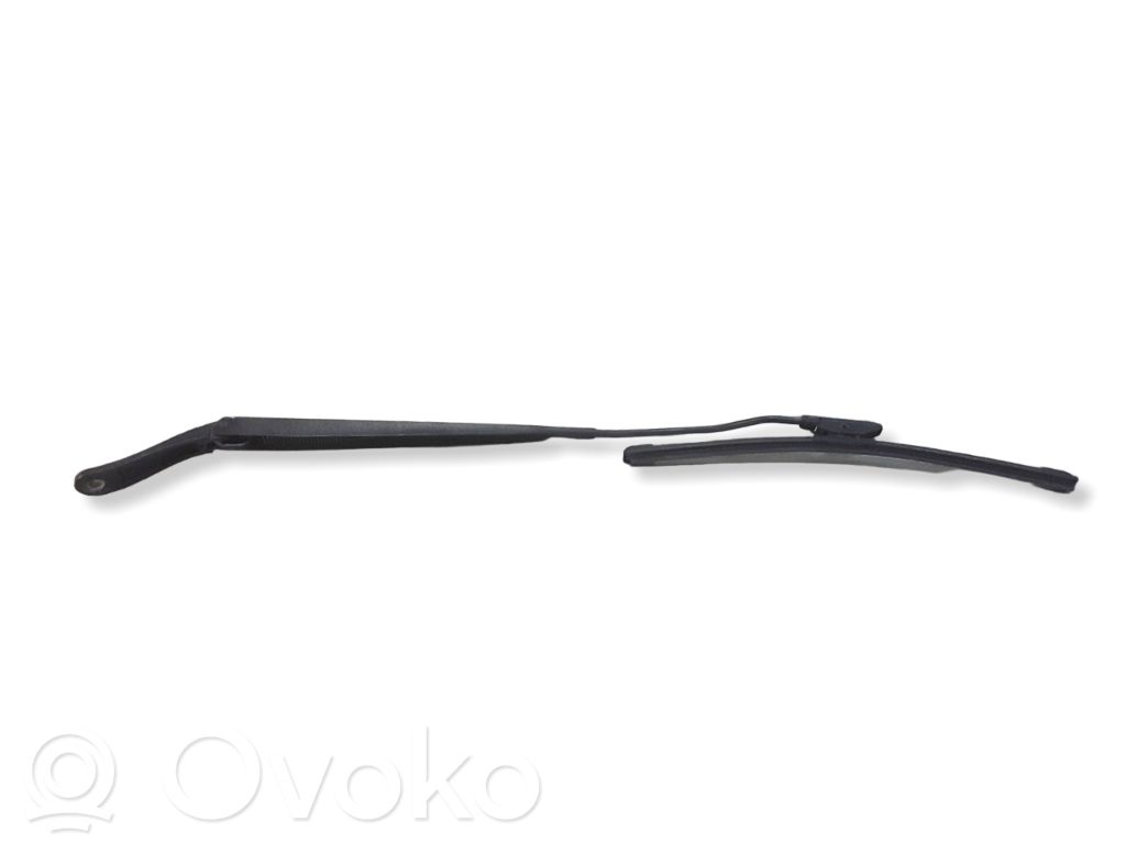 Citroen DS3 Front wiper blade arm 