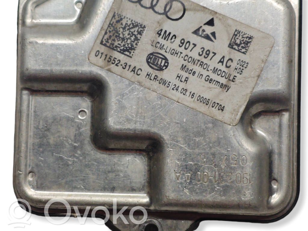 Audi Q7 4M Light module LCM 