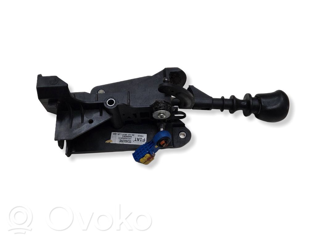 Opel Combo D Palanca de cambios 