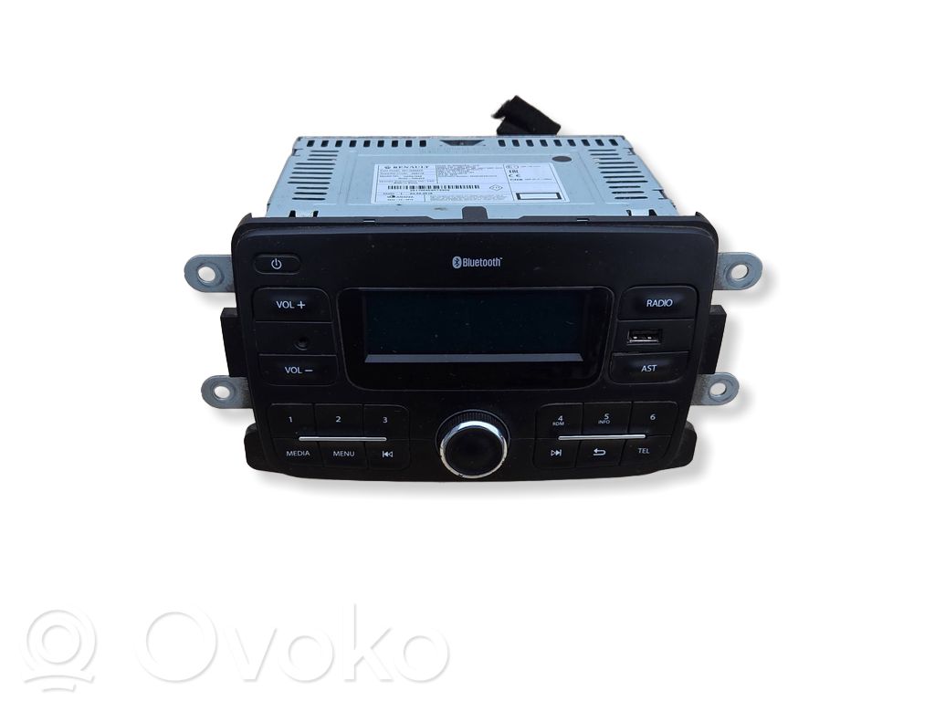 Dacia Dokker Unitate principală radio/CD/DVD/GPS 