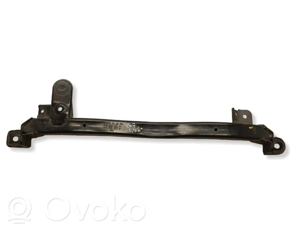 Muu alustan osa   4M0803221A,4M0803223A